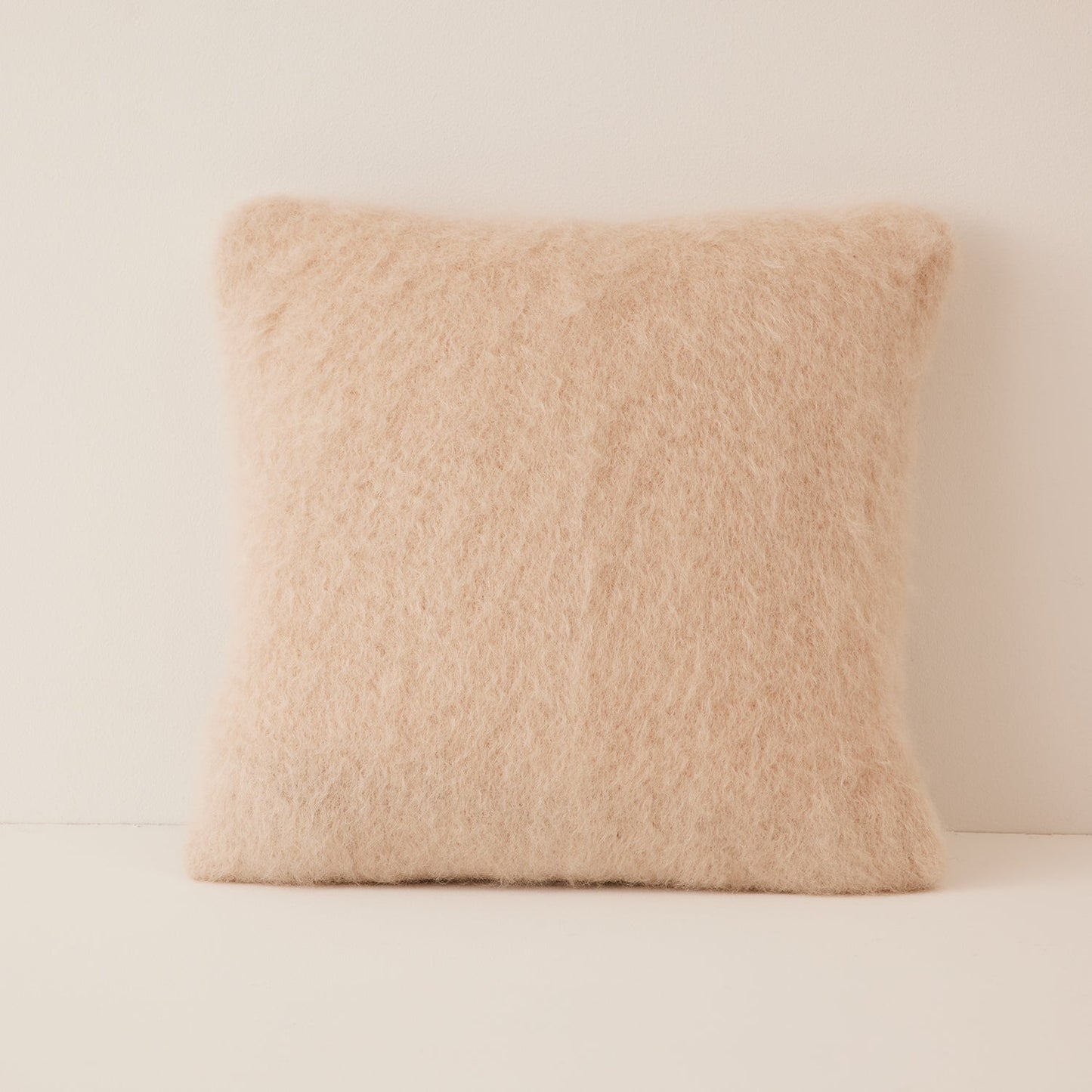Lisos Cushion Cover