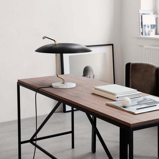Model 537 Table Lamp