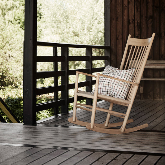 Wegner J16 Rocking Chair