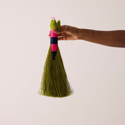 Sipho Whisk Broom