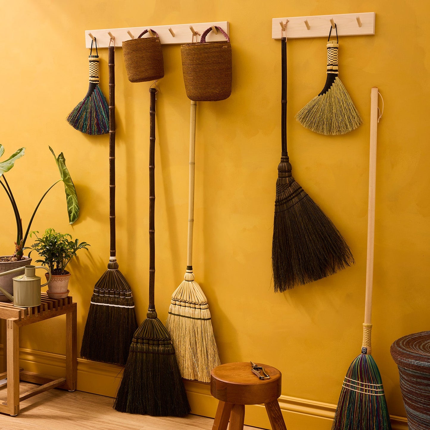 Bamboo Handle Broom - Olive & White
