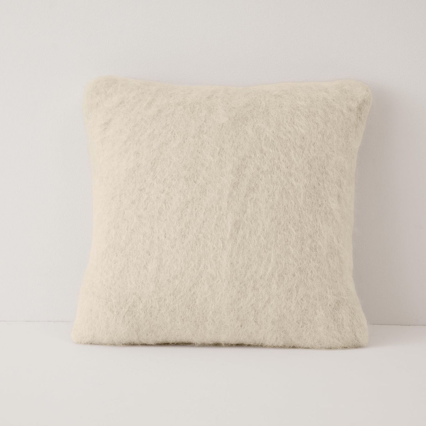 Lisos Cushion Cover